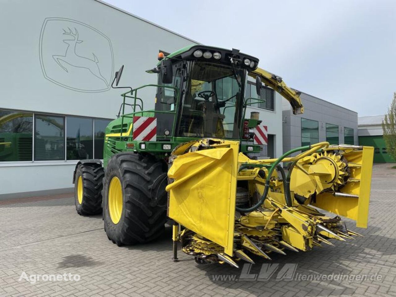 John Deere 7380i ProDrive forage harvester