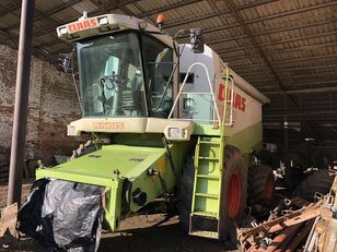 Claas Lexion 460 grain harvester