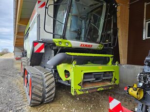 Claas Lexion 7600 TT 4WD grain harvester