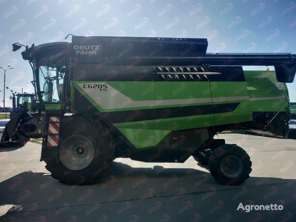 new Deutz-Fahr C6205 grain harvester