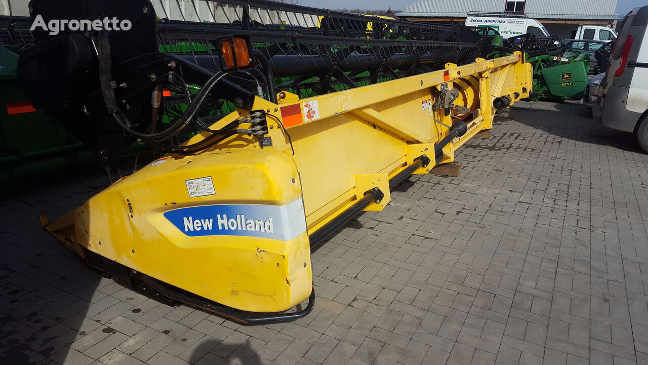 New Holland 74 Flex grain header