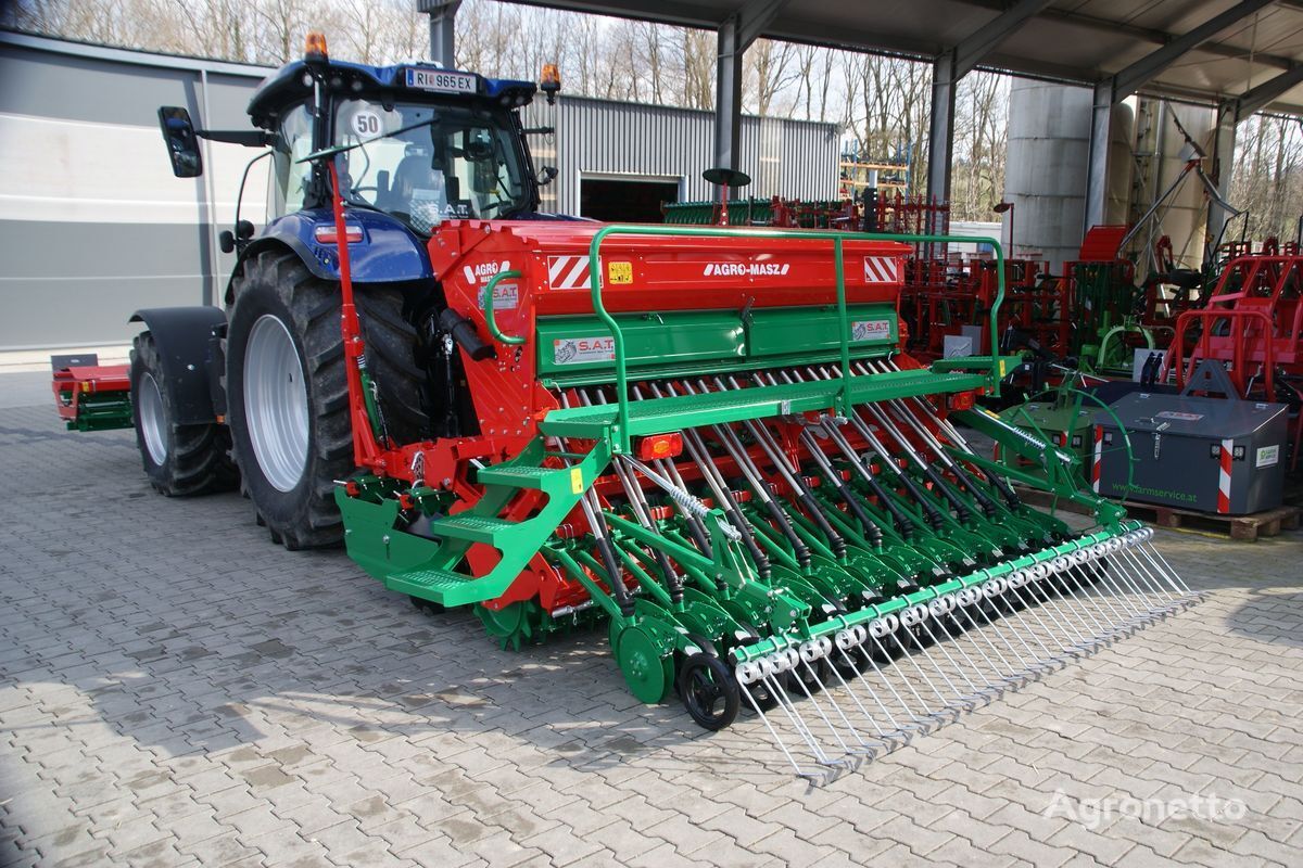 new Agro-Masz SN 300 + Scheibenegge mechanical seed drill
