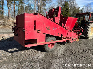 JUKO potato harvester