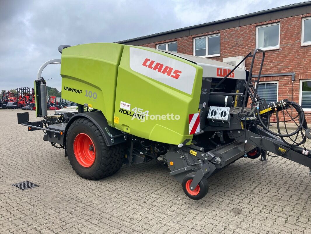 new Claas Rollant 454 RC Uniwrap round baler