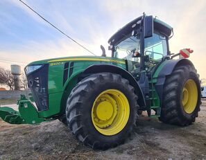 John Deere 8400R wheel tractor