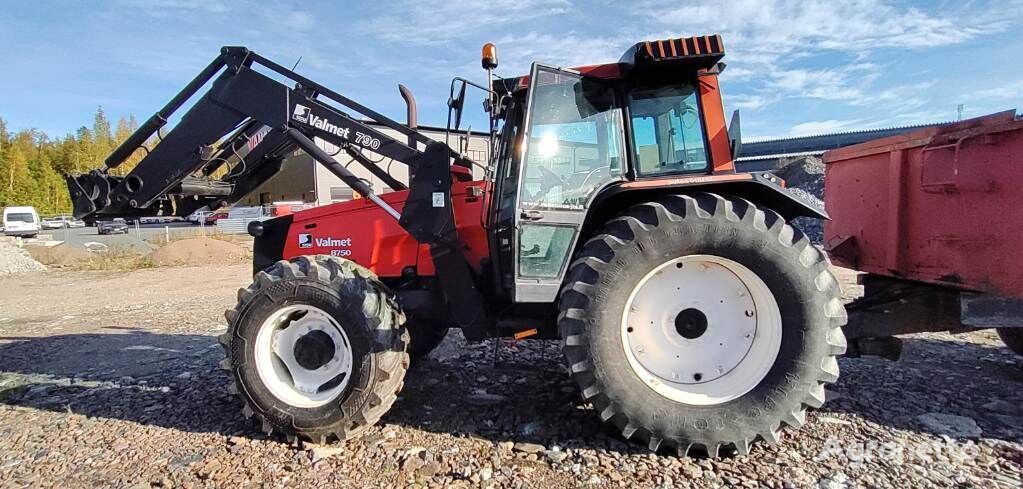 Valmet 8750-4-4×4/275 wheel tractor
